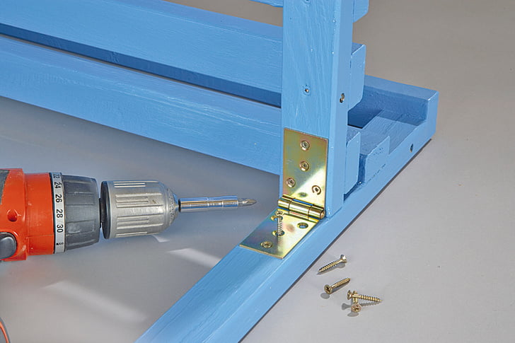 Blumentreppe aus Holz selber bauen mit GratisAnleitung